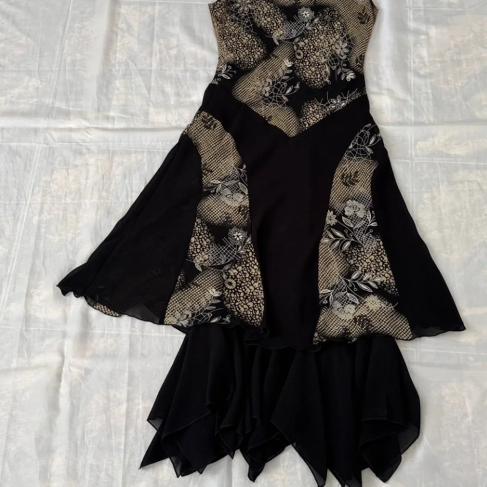 Sharon Max Women Dress Black and Beige Sleeveless Asymmetrical Hem Small Dress - Picture 5 of 16
